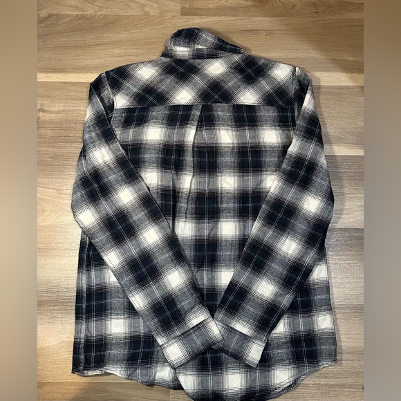 Flannel - Picture 2 of 5